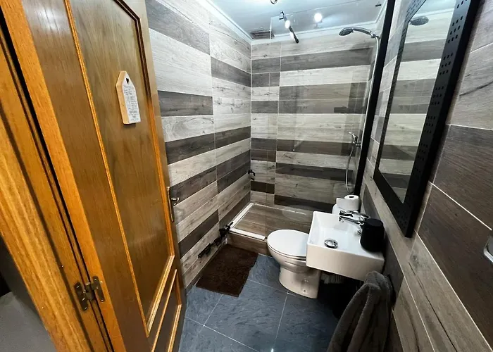 Rmn Tourist 아파트 *